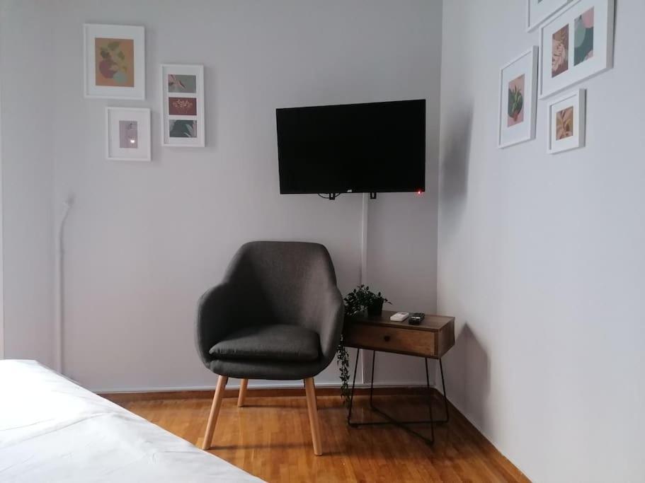 Minimal Studio Varnava Square - Kallimarmaro Area Athens Ngoại thất bức ảnh